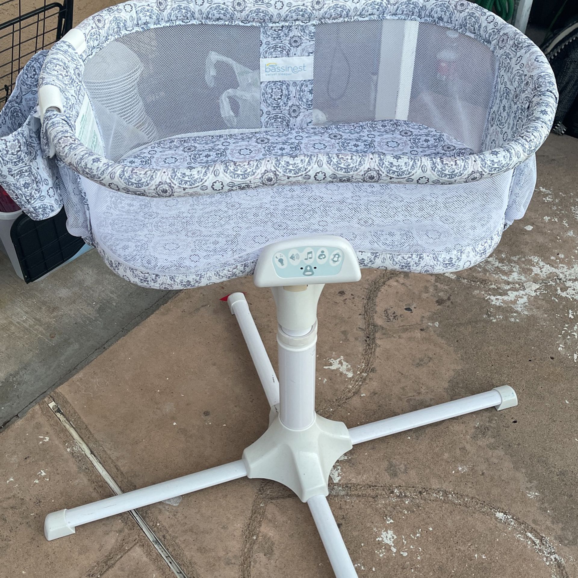New Bassinet For Baby 