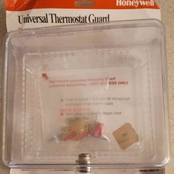 BRAND NEW Honeywell Universal Thermostat Guard / Locks / Large