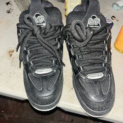 LV SKATES Size 11