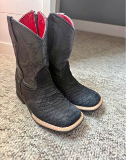 Black Western Cowboy Boots Snake Scale Embossed
