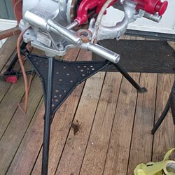 Ridgid 300 Pipe Threader And Cutter