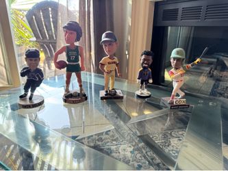 Bobble heads