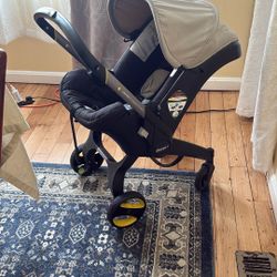 doona car Seat & Stroller Grey