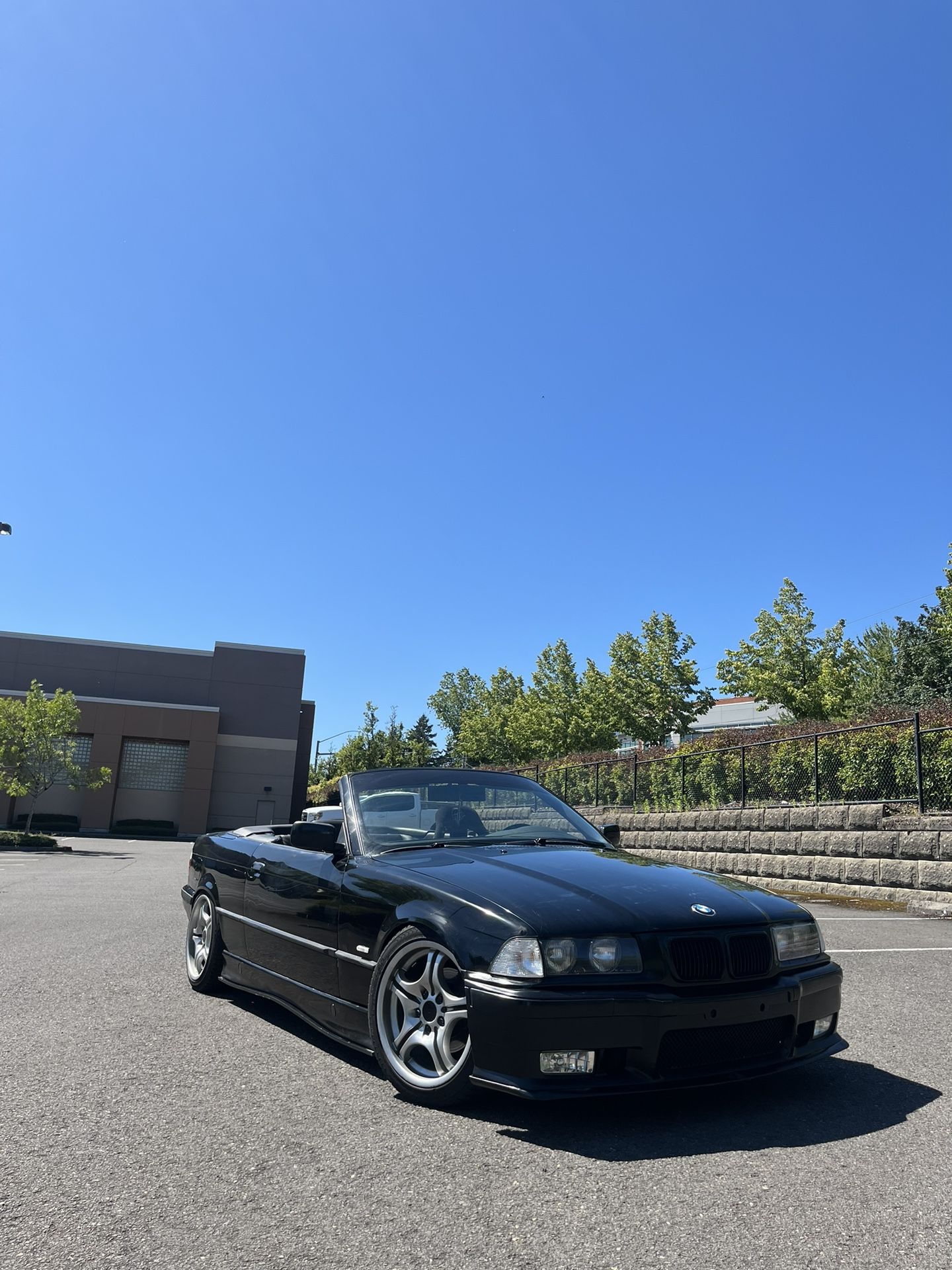 1999 BMW 323i