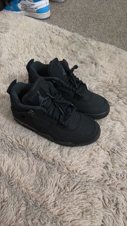 Black cat 4s