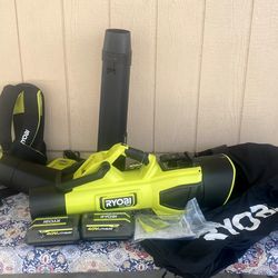 Ryobi HP 100 MPH 600 CFM Cordless Leaf Blower/ Mulcher Vacuum With (2) 4.0 Ah Batteries & Charger  CASH ONLY