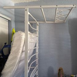 Twin bed Frame And Mattress 