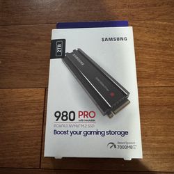 Samsung 980 PRO w/ Heatsink PCIe® 4.0 NVMe™ SSD 2TB