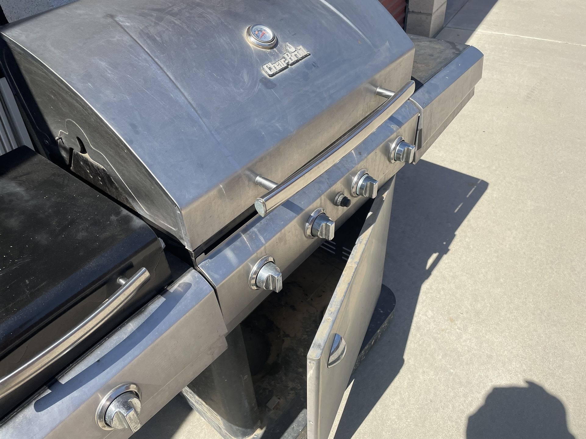 Gas grill Nice for Sale in Perris, CA OfferUp