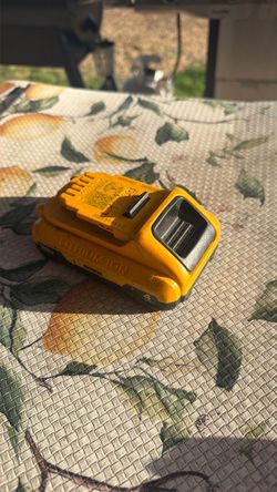 DeWalt 20V Lithium-Ion Battery Pack