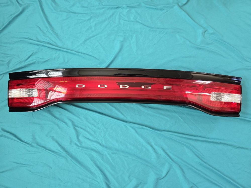 2011 - 2014 DODGE CHARGER TAILLIGHT