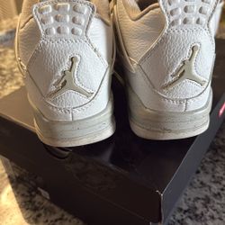 Air Jordan 4 Retro