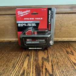 6 Amp Milwaukee Battery