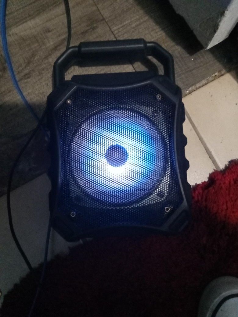 Bosbas Bluetooth Speaker