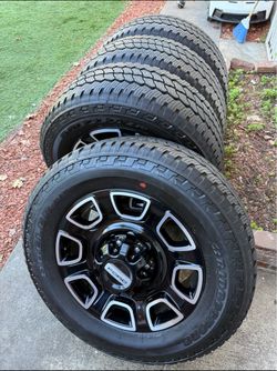 Ford f250 275/65/20 wheels and tires