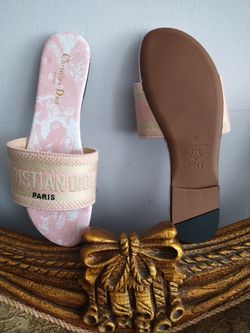 Slippers Sandals