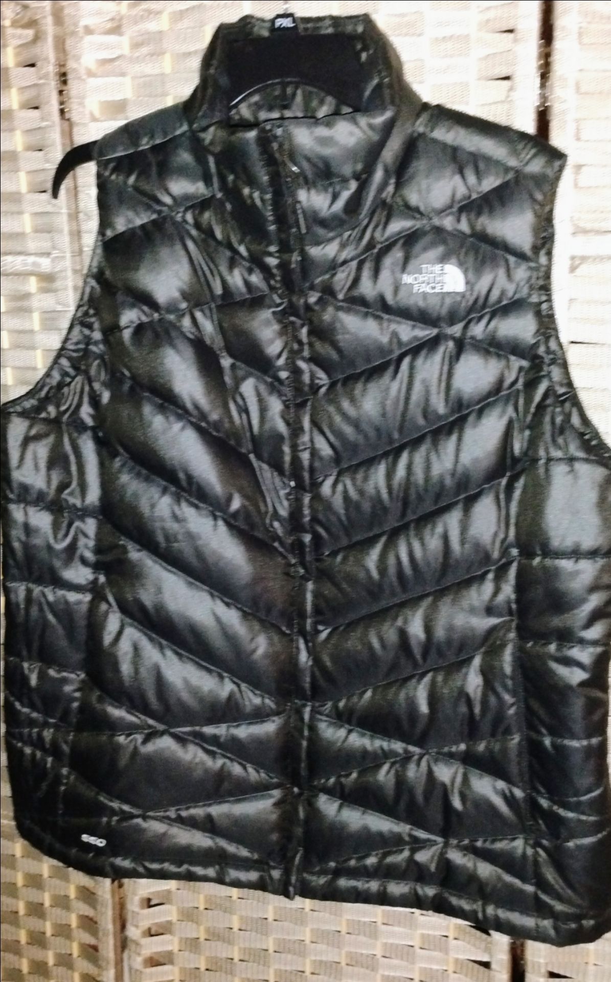 FIRM IN MERCED‼️ WOMEN'S THE NORTHFACE SIZE XL