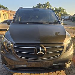 2016 Mercedes-Benz Metris