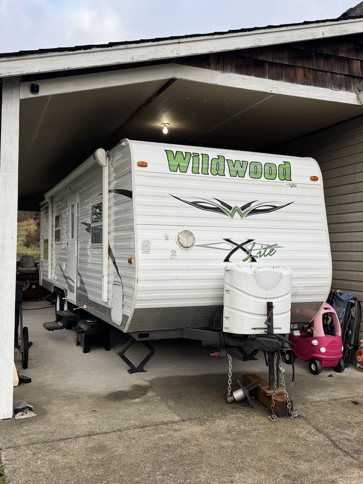 2011 Forest River 26 Ft Wildwood Lite
