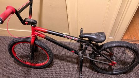 Bmx bike ( the black pearl) mirraco