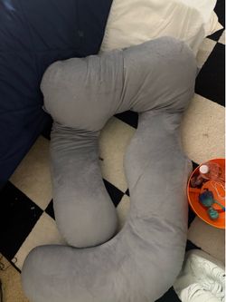 Pregnancy pillow