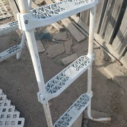 Pool Ladder 