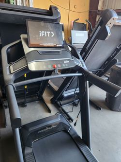 Proform  Carbon Pro 9000 Treadmill- 2025 model - 16" ifit touchscreen- $900