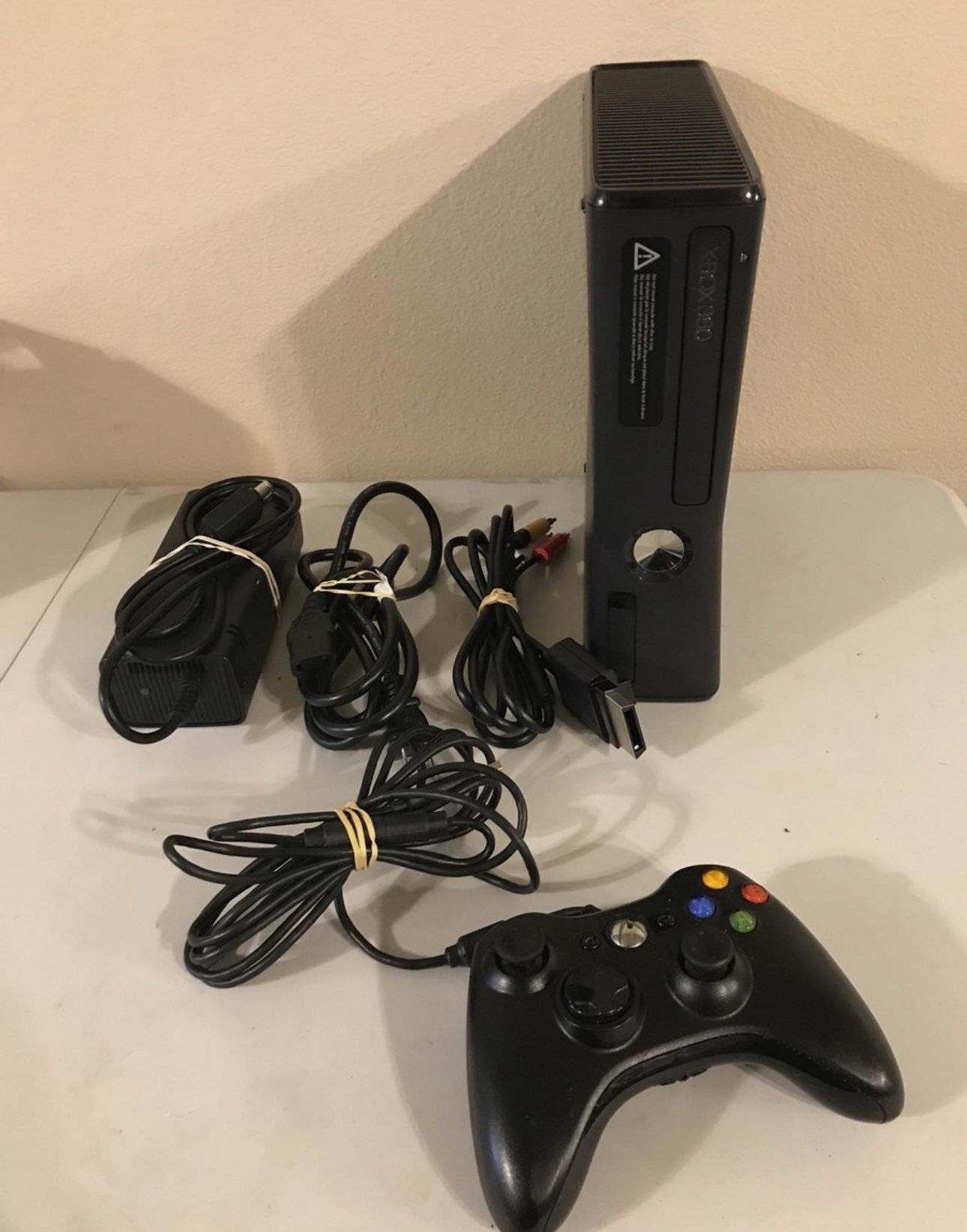 Xbox 360 Elite With All The Hookups
