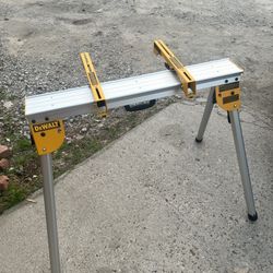 Dewalt Stand With Miter Saw Bracket 