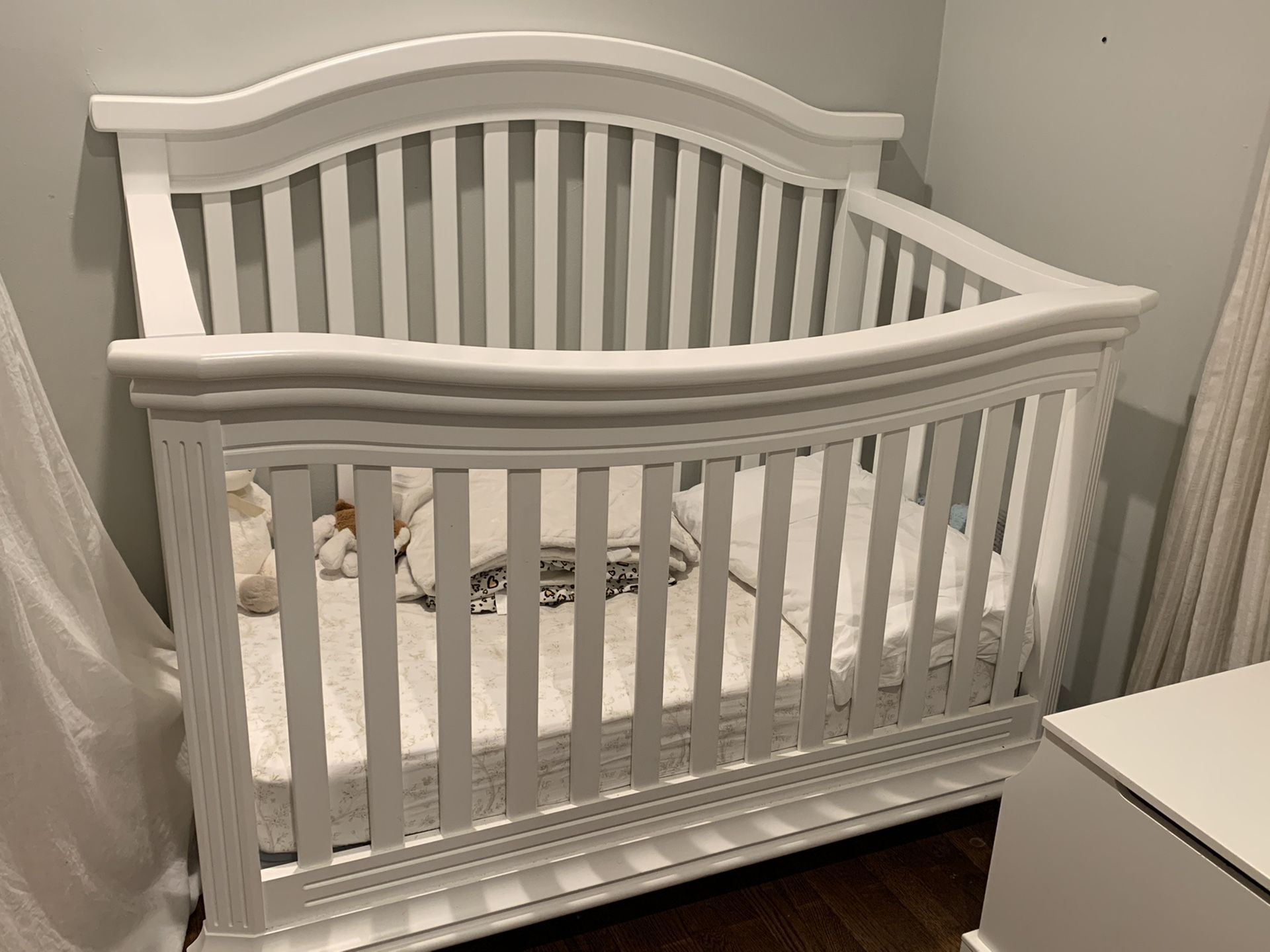 Convertible Crib and Dresser Set