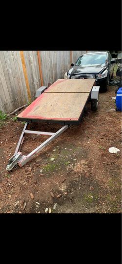 2012 4x8 foldable/tilt trailer