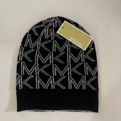 Michael Kors SIGNATURE MK LOGO BEANIE BLACK WHITE Womens One Size NWT