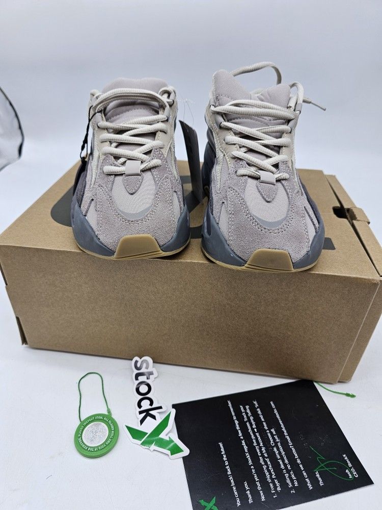 Yeezy Adidas Boost 700 Size 7 In Men 