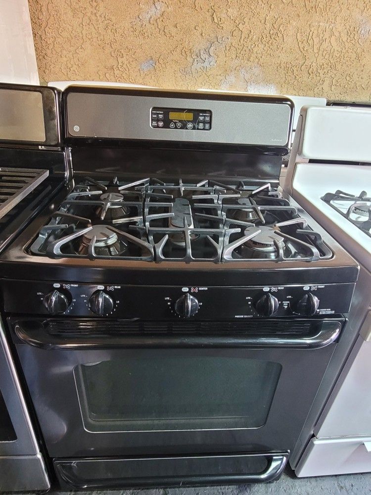 GE 5 Burner Black Stainless Steel 30