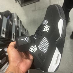 Jordan 4