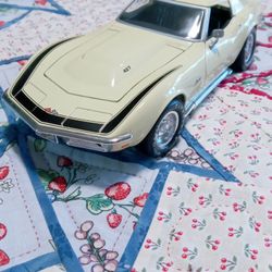 1/18 Scale Hot wheels 1968 Corvette