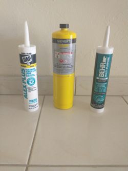 Propane Gas Tank And Caulks - Multi-surface And Trims, Moulding Etc