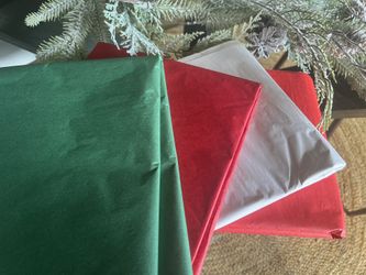 96 Sheets Of Christmas Tissue Paper 