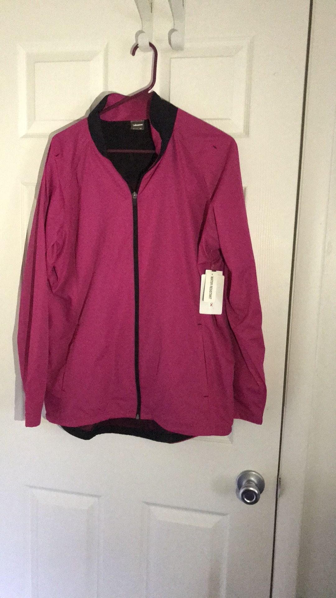 xersion waterproof rain jacket size L
