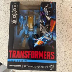Transformers Studio Series War For Cybertron Thundercracker