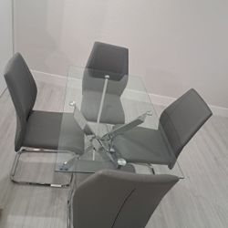 Dining Set // Juego De Comedor 