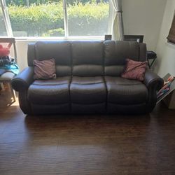 sofa manual recliner.