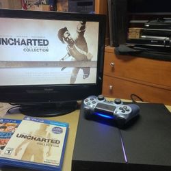 Ps4 With Controller And 2 Games 