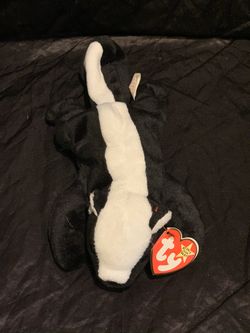Ty Beanie Baby STINKY The SKUNK 1995 Retired