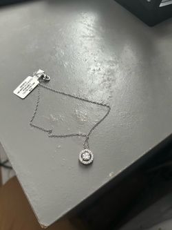 Moissanite pendant 1.0 ctw