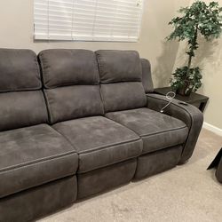 Power Headrest Reclining Sofa.