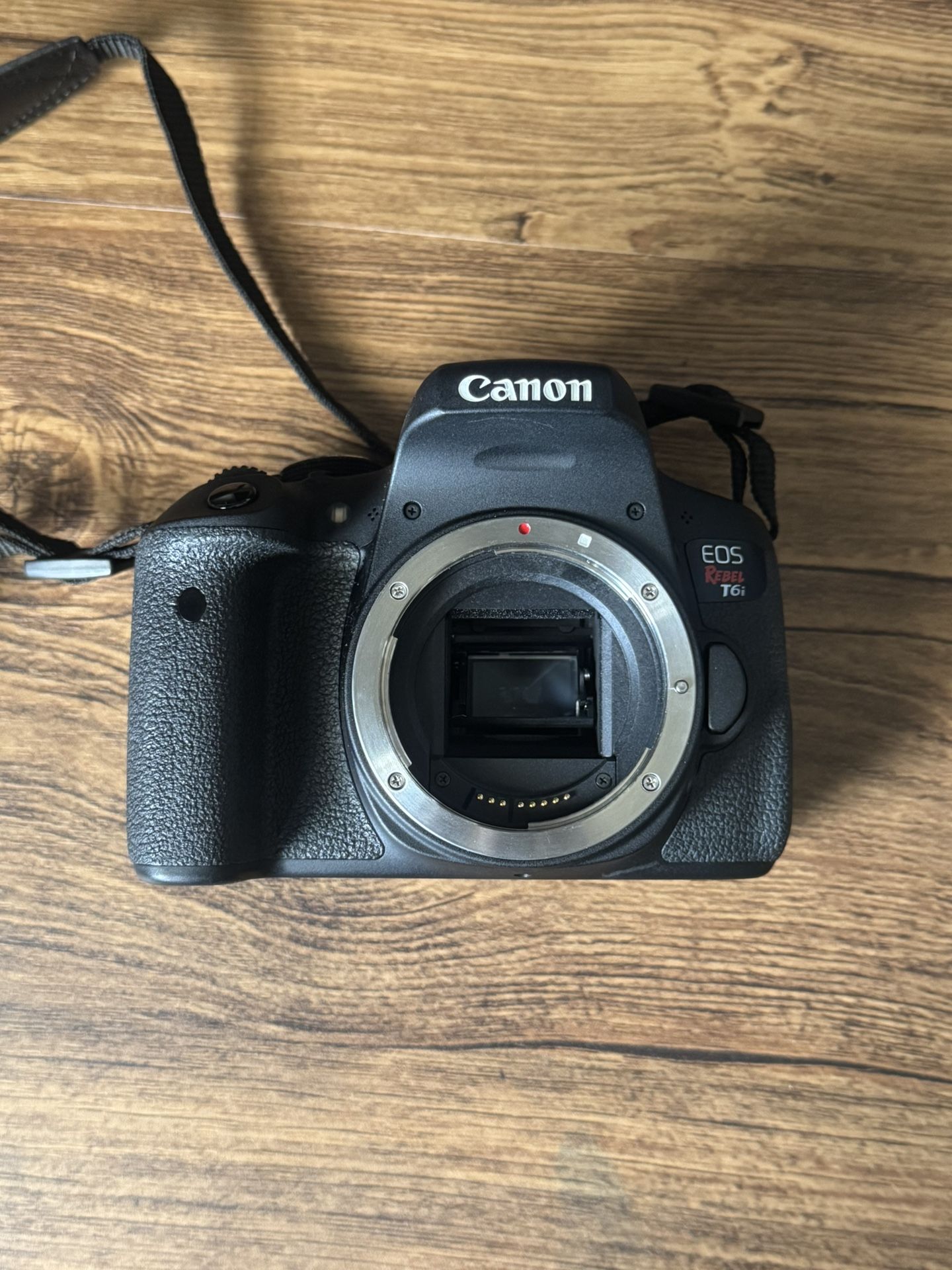 Canon EO6 Rebel T6i