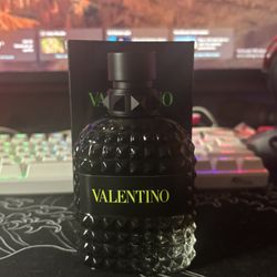 valentino green stravaganza
