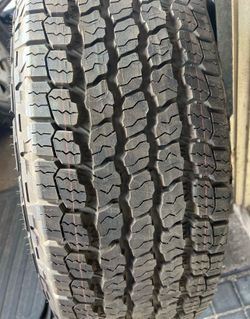 Toyota Tacoma 4runner or tundra SPARE TIRE 265/70R16