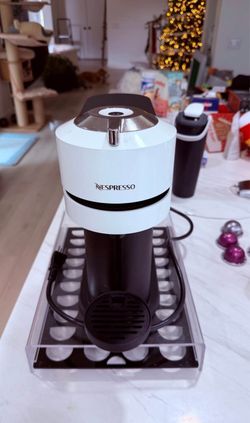 Nespresso Vertuo Next Coffee and Espresso Maker by De'Longhi, White